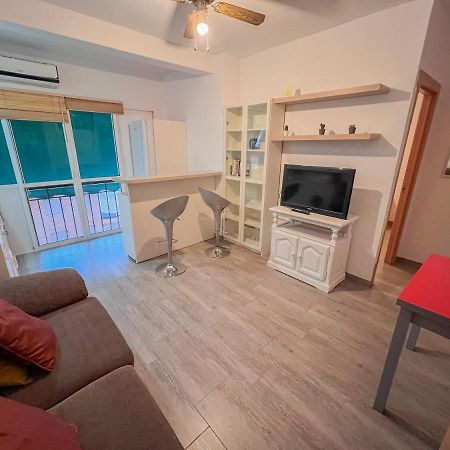 Bonito Apartamento Cerca Del Puerto Malaga Bagian luar foto