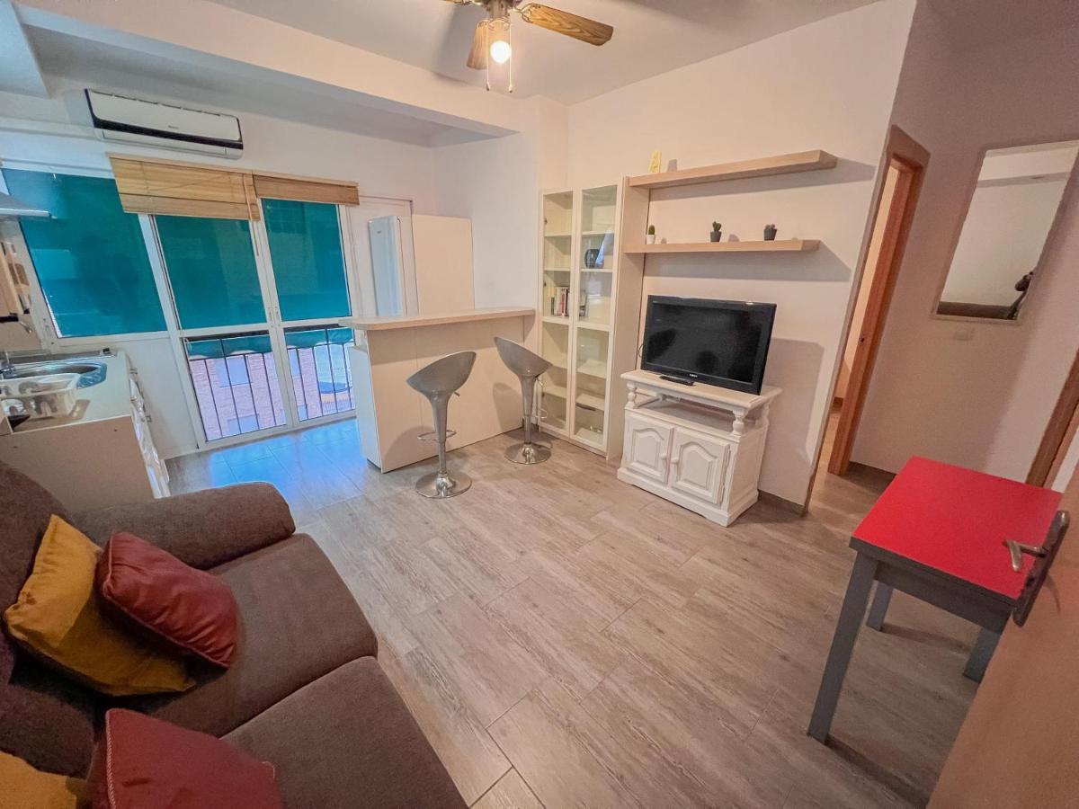 Bonito Apartamento Cerca Del Puerto Malaga Bagian luar foto
